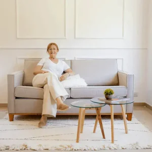 Sillones, mesas, sillas y cortinas en Villa Maria Sillón nórdico Niza- SILVINA C MUEBLERIA Y DECORACION