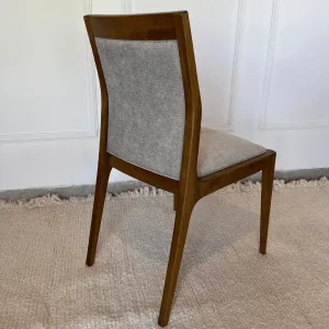 Silla tapizada Essen - SILVINA C MUEBLERIA DECORACION