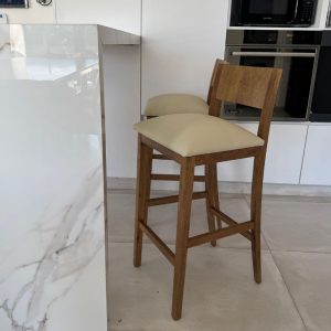 Banqueta desayunador madera Nórdica Calama - SILVINA C 212 (1)