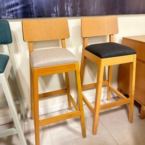 Banqueta alta desayunador madera Mou - SILVINA C 67