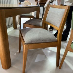Silla comedor madera tapizada Nórdica Mou - SILVINA C