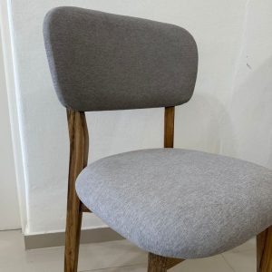 Silla comedor tapizada madera Petiribí Cindy - SILVINA C 3 (1)