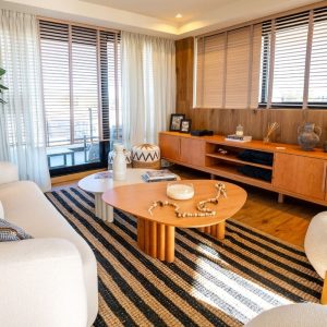 Mesa centro madera varillada ovalada Lenga Zafira - SILVINA C (1)